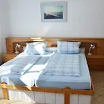 Appartementhaus Seestern * בורקום